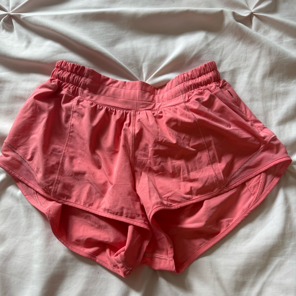 Lululemon hotty hot short 2.5 inch